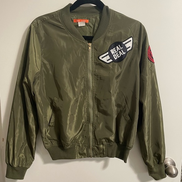 Bomber jacket - Picture 1 of 4
